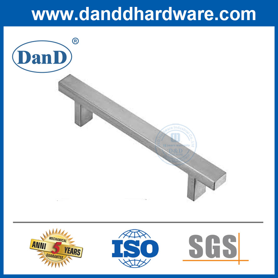 Кухонные шкафы из нержавеющей стали.