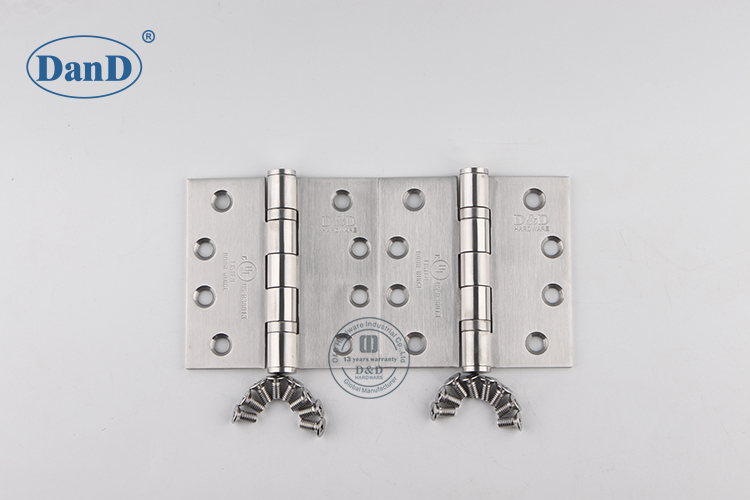 Серебряная дверь шарнир