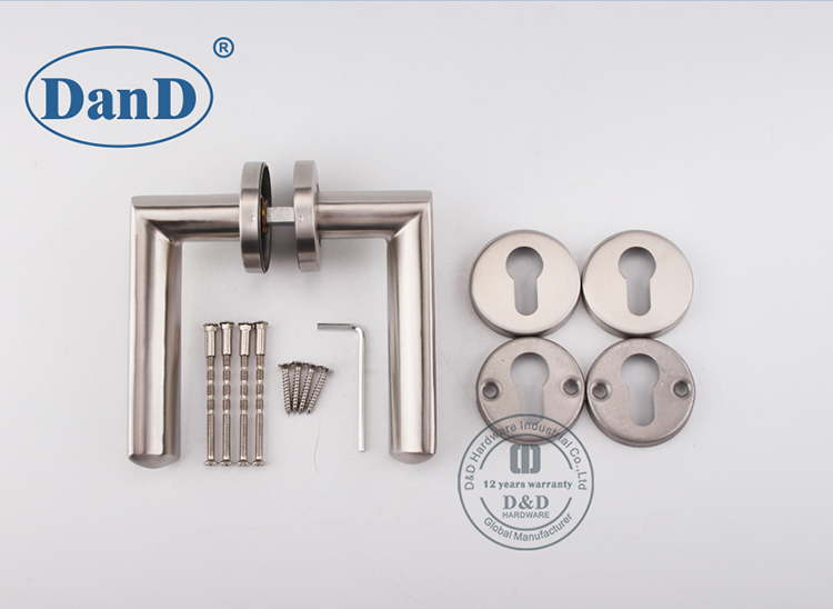 Современная внутренняя дверная ручка-D и D аппаратное обеспечение