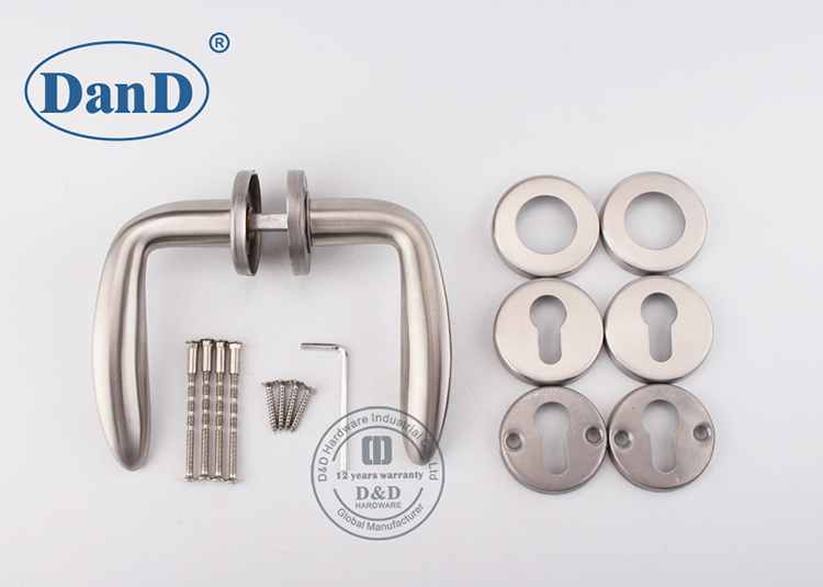 Деревянная дверная ручка-D и D аппаратное обеспечение