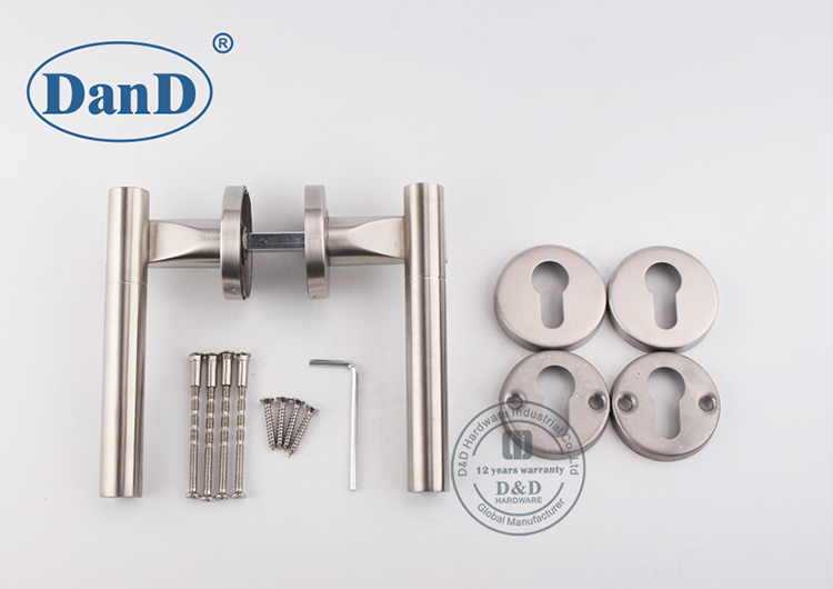 Передняя дверная ручка-D и D аппаратное обеспечение