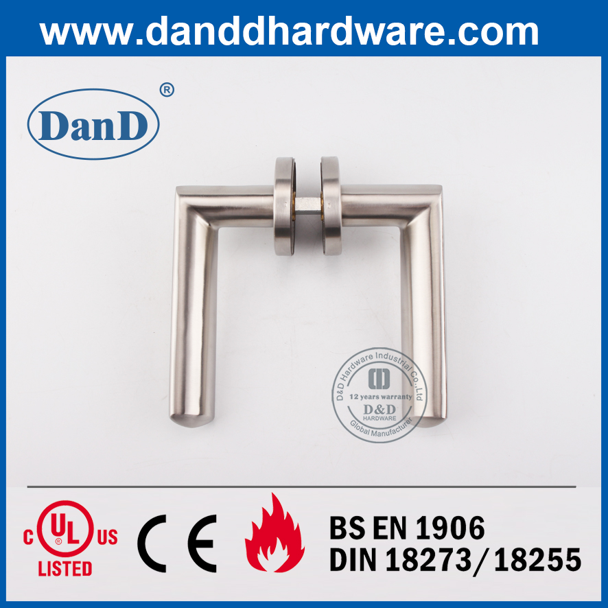 Нержавеющая сталь 304 Современный твердый рычаг дверной ручкой для передней двери - DDSH011
