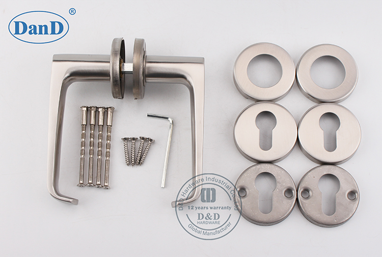 Проход рычага дверной ручкой-D и D аппаратное обеспечение